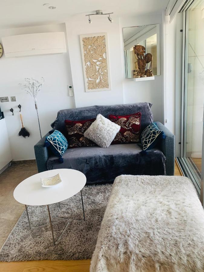 Luxe Studio Seconds From The Marina And City Centre Appartement Gibraltar Buitenkant foto