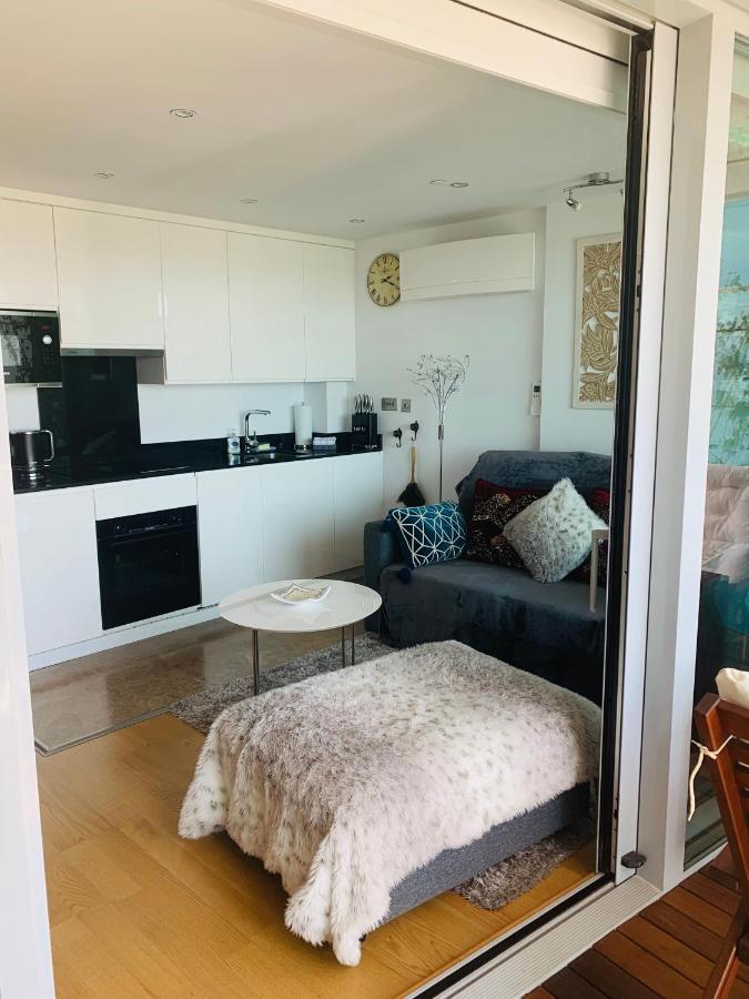 Luxe Studio Seconds From The Marina And City Centre Appartement Gibraltar Buitenkant foto