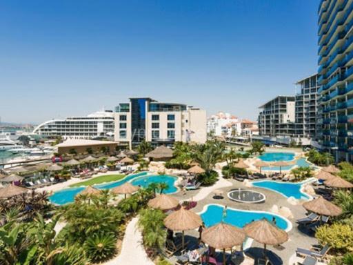Luxe Studio Seconds From The Marina And City Centre Appartement Gibraltar Buitenkant foto