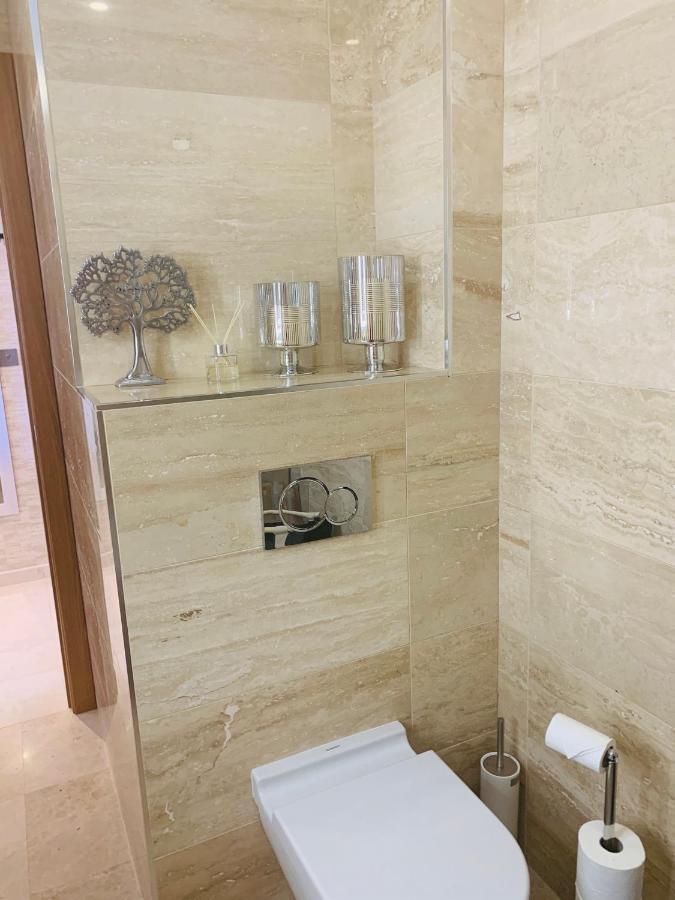 Luxe Studio Seconds From The Marina And City Centre Appartement Gibraltar Buitenkant foto